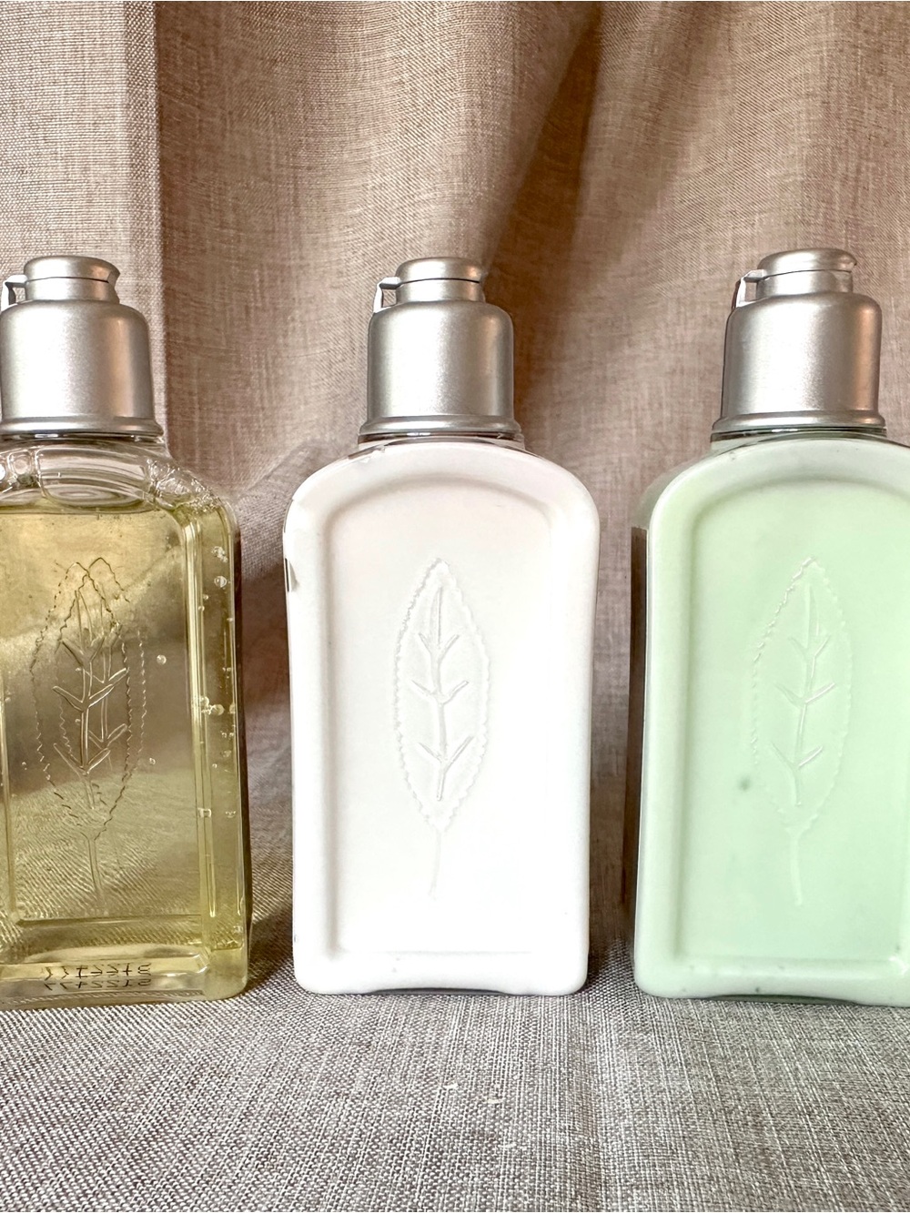 L’Occitane Verbena Lotion Conditioner & Shower Gel 2.5 Oz Travel Set 3 Piece New - Picture 2 of 5